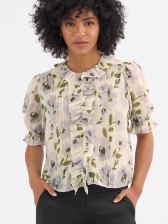 CAbi Tops - Cabi New Printed Cherish Blouse #4720 romantic floral